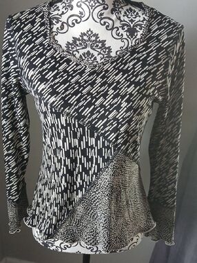 Notations Black and White Mixed-Print Long Sleeve Top